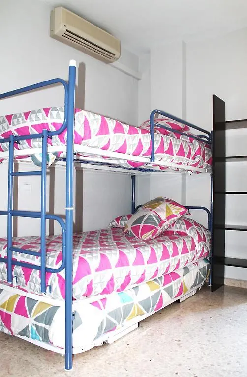 Station2B Bed And Breakfast Malaga Bed & Breakfast