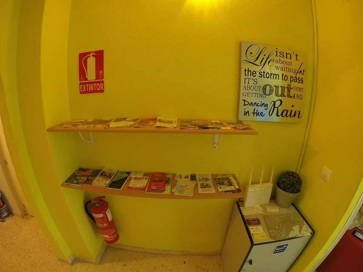 Station2B Bed And Breakfast Malaga Spain